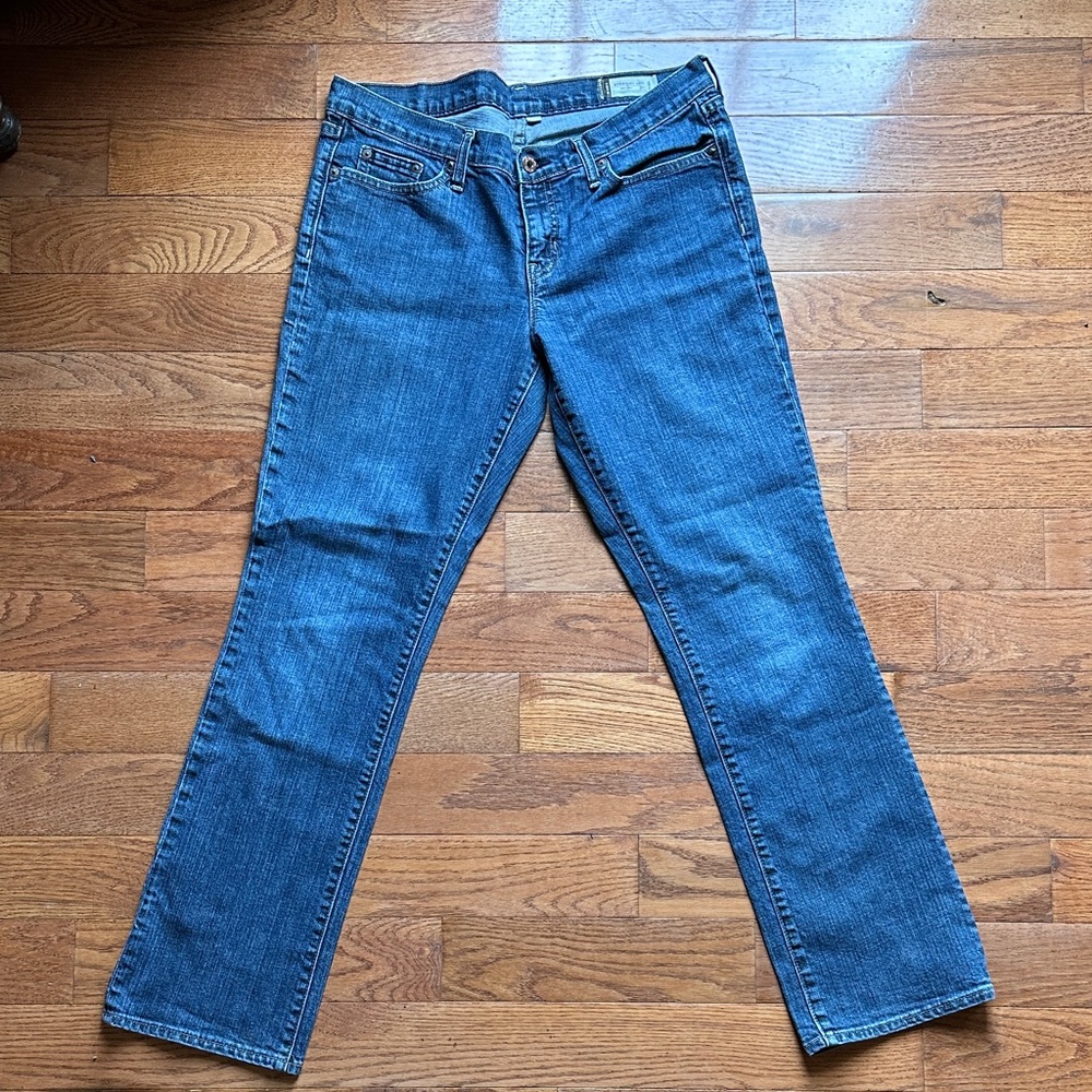 GAP Women's Straight Leg Blue Jeans